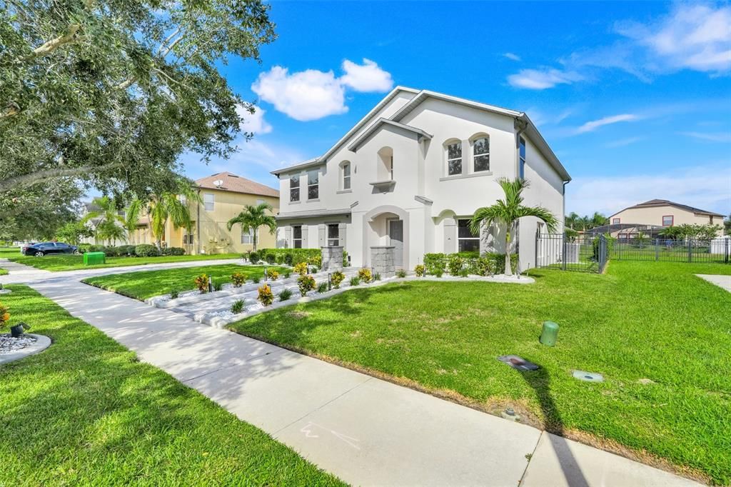 На продажу: $620,000 (5 спален, 2 ванн, 3257 Квадратных фут)