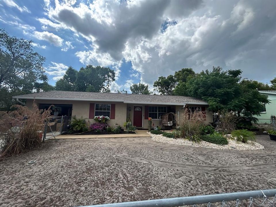 For Rent: $1,650 (2 beds, 2 baths, 1062 Square Feet)