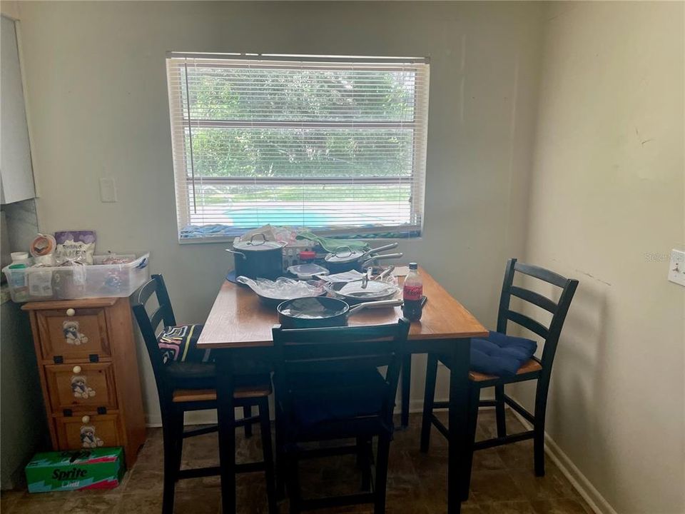 待售: $255,900 (3 贝兹, 2 浴室, 1232 平方英尺)