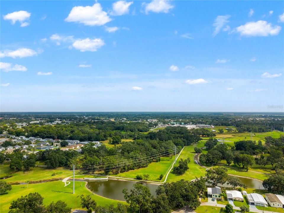 合同活跃: $134,900 (2 贝兹, 2 浴室, 1056 平方英尺)