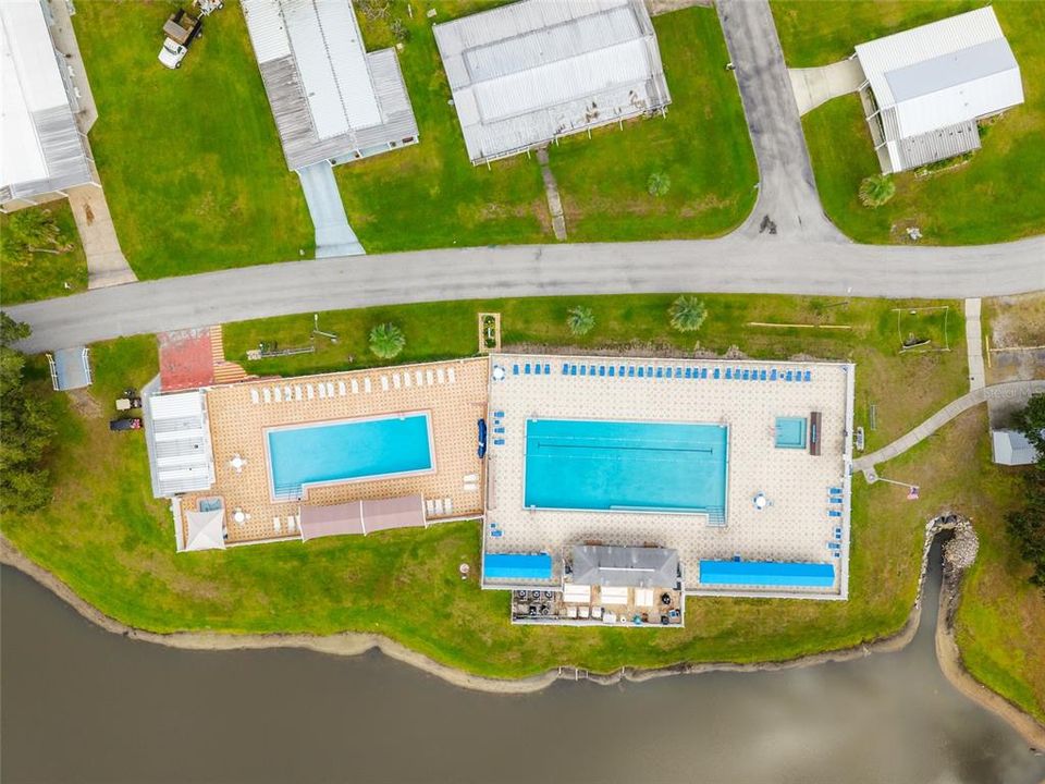 合同活跃: $134,900 (2 贝兹, 2 浴室, 1056 平方英尺)