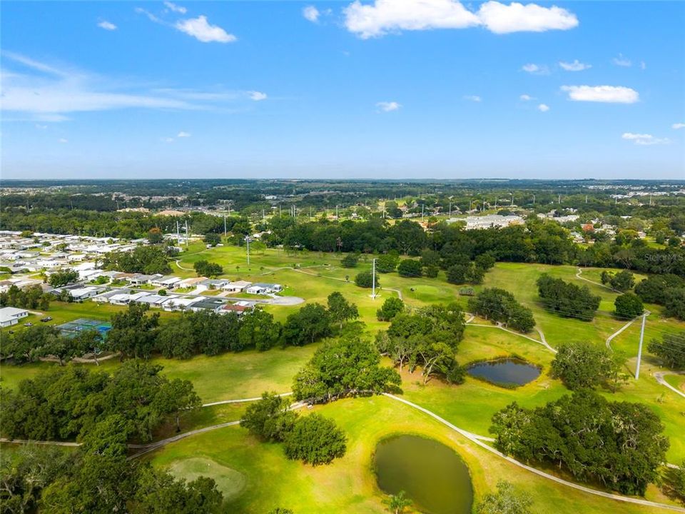 合同活跃: $134,900 (2 贝兹, 2 浴室, 1056 平方英尺)