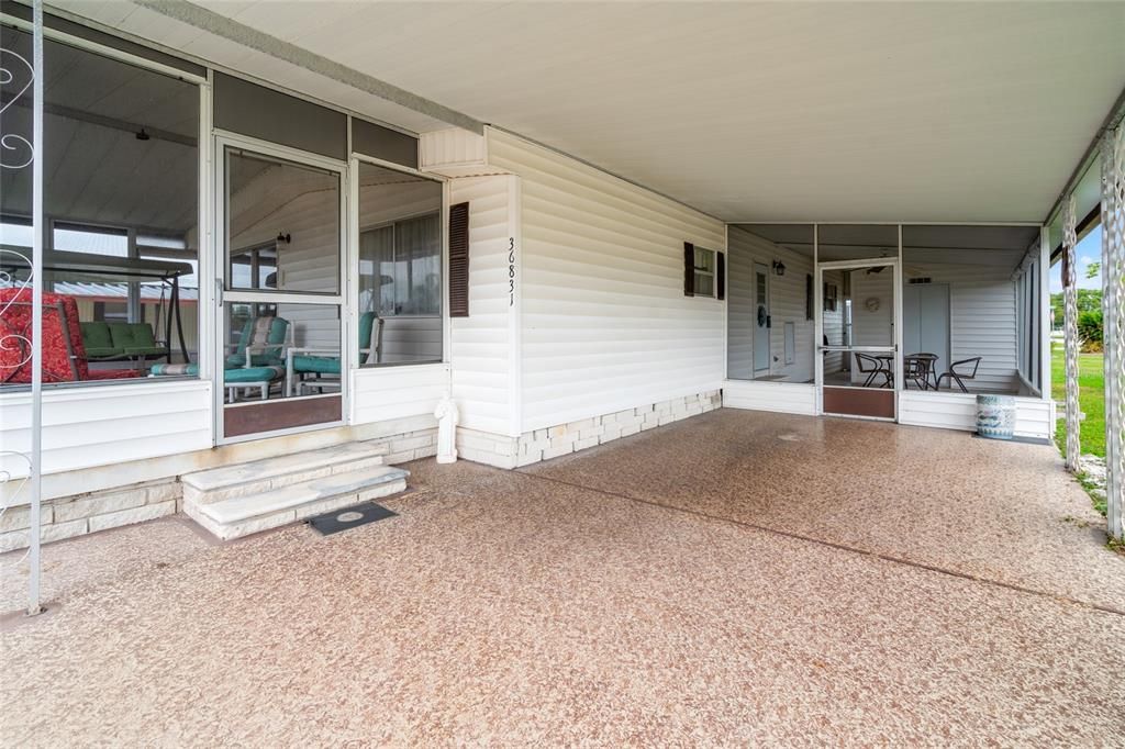 合同活跃: $134,900 (2 贝兹, 2 浴室, 1056 平方英尺)