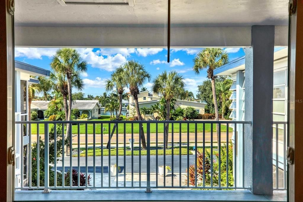 待售: $149,000 (1 贝兹, 1 浴室, 610 平方英尺)