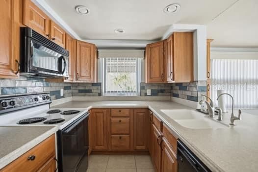 For Sale: $549,900 (3 beds, 1 baths, 1761 Square Feet)
