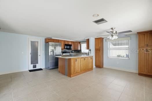 For Sale: $549,900 (3 beds, 1 baths, 1761 Square Feet)