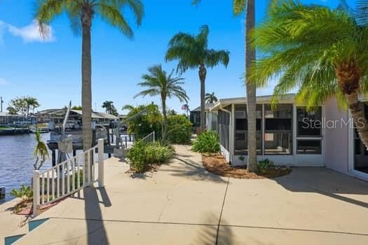 For Sale: $549,900 (3 beds, 1 baths, 1761 Square Feet)