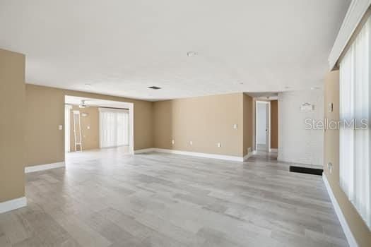 For Sale: $549,900 (3 beds, 1 baths, 1761 Square Feet)