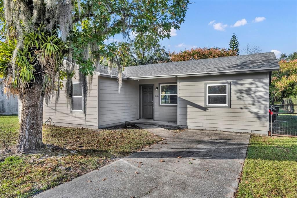 For Sale: $350,000 (4 beds, 2 baths, 1403 Square Feet)