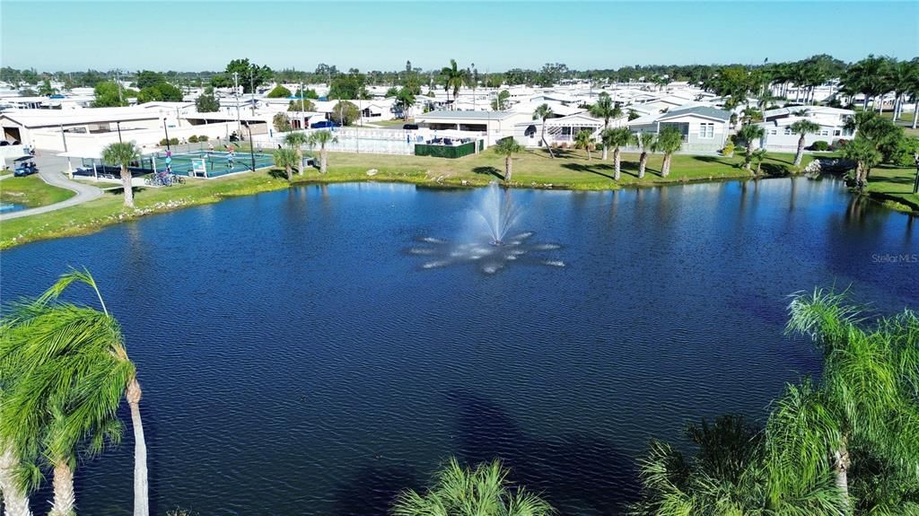 For Sale: $125,000 (2 beds, 2 baths, 880 Square Feet)