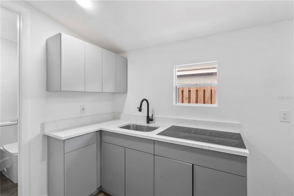 For Sale: $450,000 (4 beds, 3 baths, 1300 Square Feet)