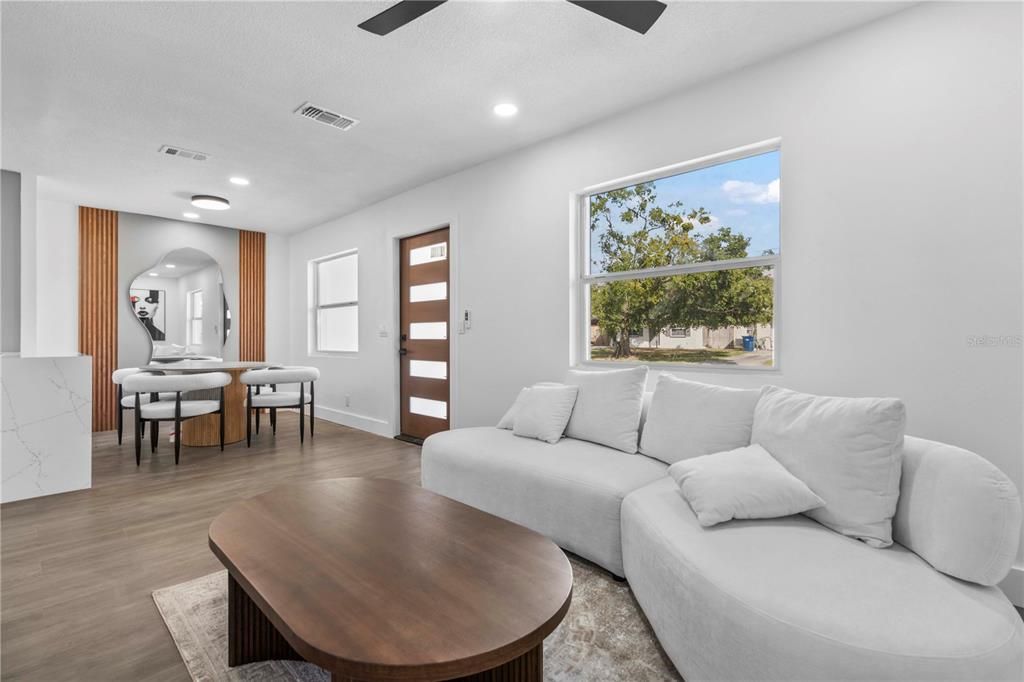 For Sale: $450,000 (4 beds, 3 baths, 1300 Square Feet)