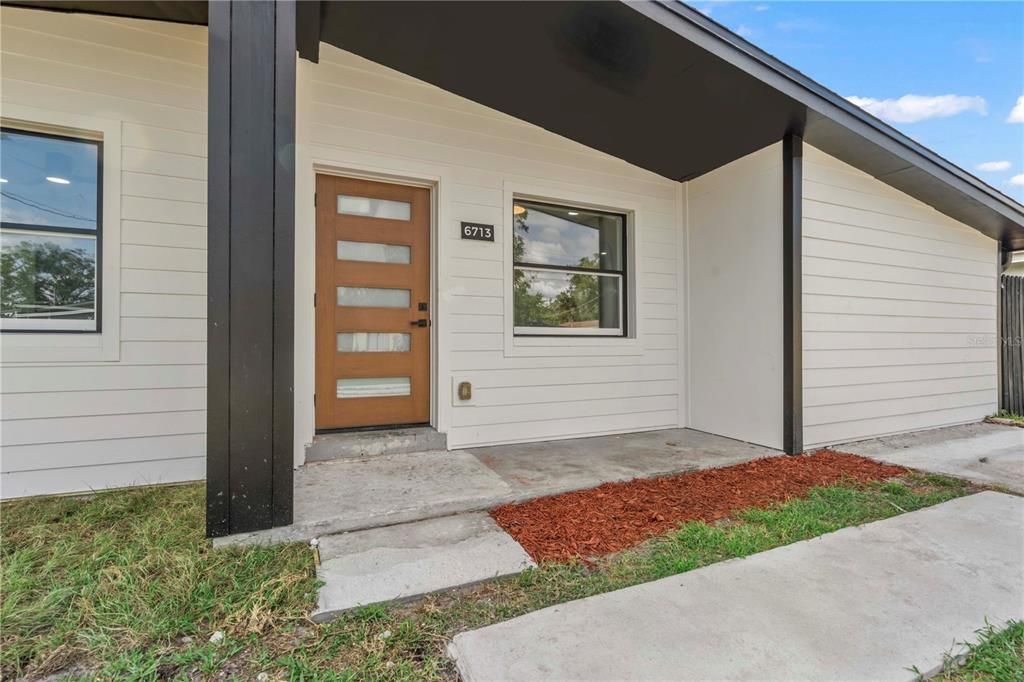 For Sale: $450,000 (4 beds, 3 baths, 1300 Square Feet)