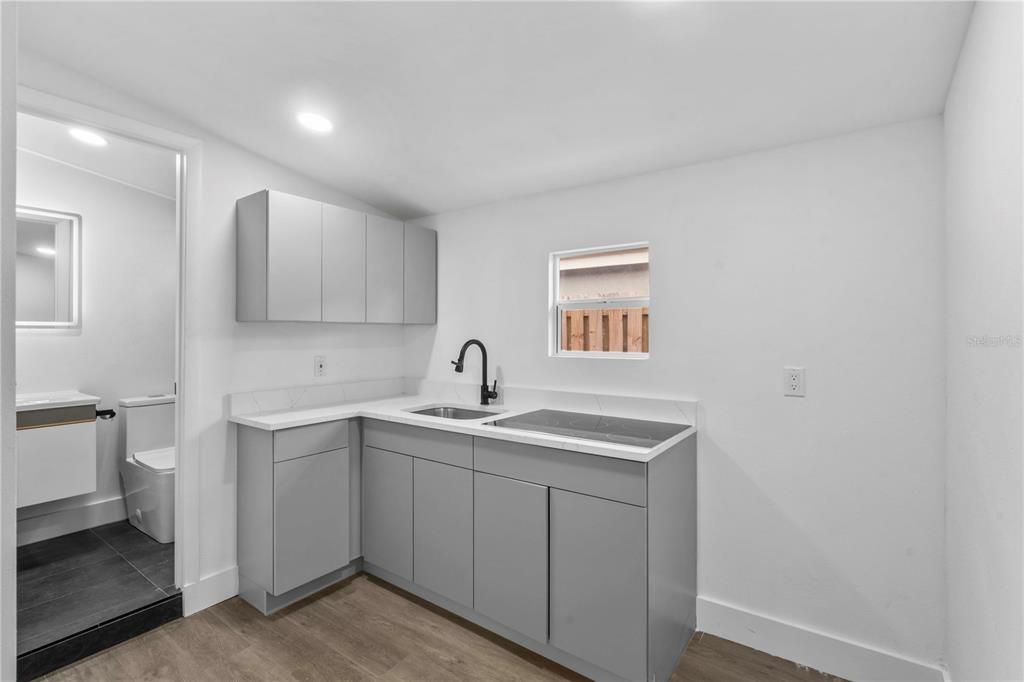 For Sale: $450,000 (4 beds, 3 baths, 1300 Square Feet)