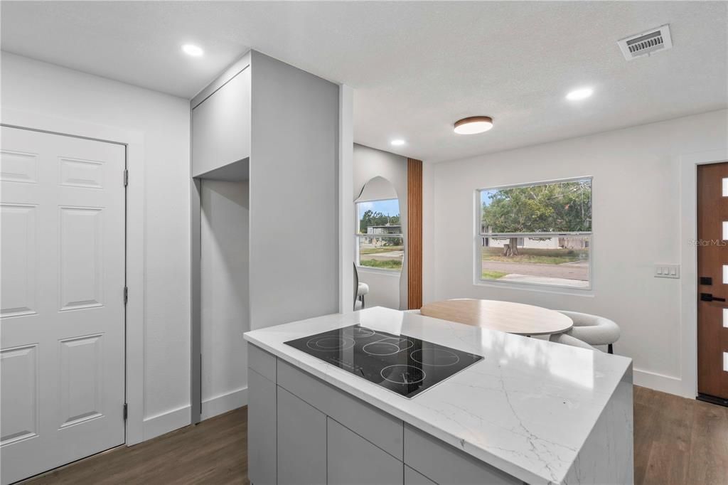 For Sale: $450,000 (4 beds, 3 baths, 1300 Square Feet)