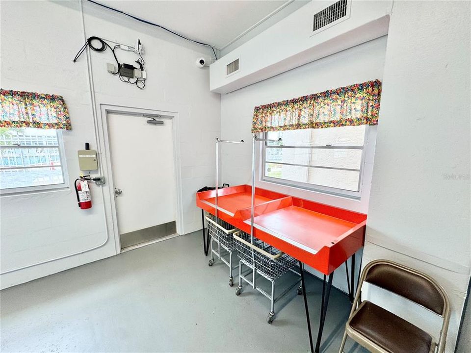 待售: $174,900 (2 贝兹, 2 浴室, 600 平方英尺)