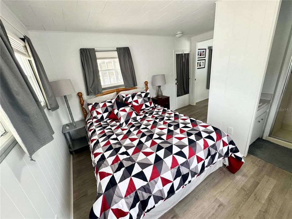 待售: $174,900 (2 贝兹, 2 浴室, 600 平方英尺)