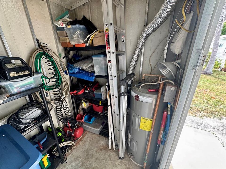 待售: $174,900 (2 贝兹, 2 浴室, 600 平方英尺)