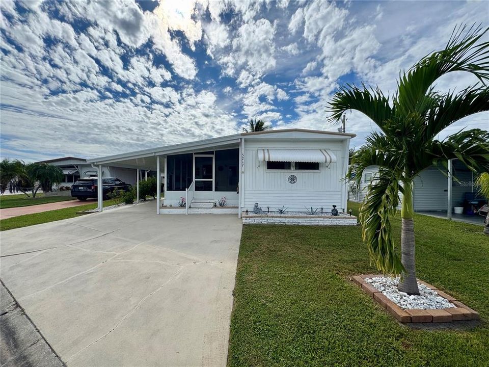 待售: $174,900 (2 贝兹, 2 浴室, 600 平方英尺)