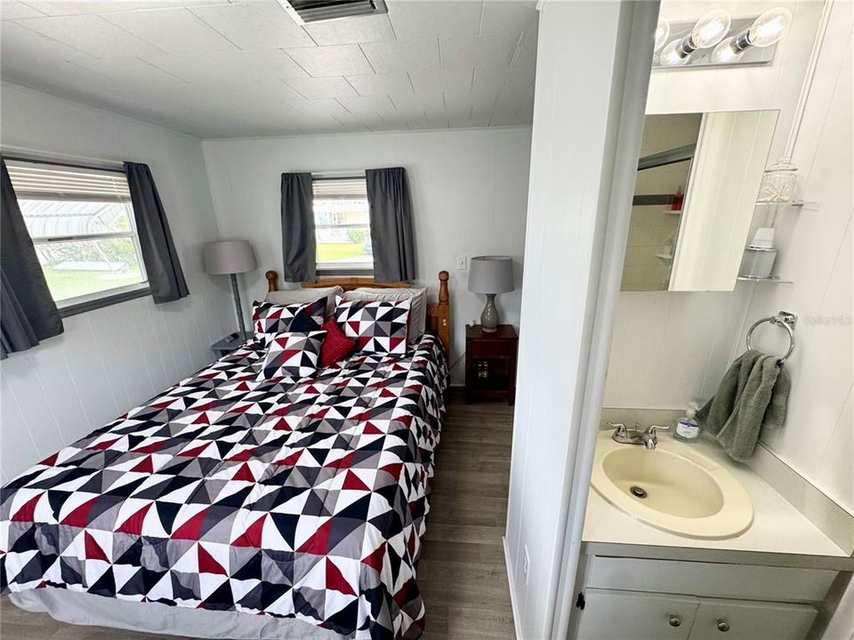 待售: $174,900 (2 贝兹, 2 浴室, 600 平方英尺)