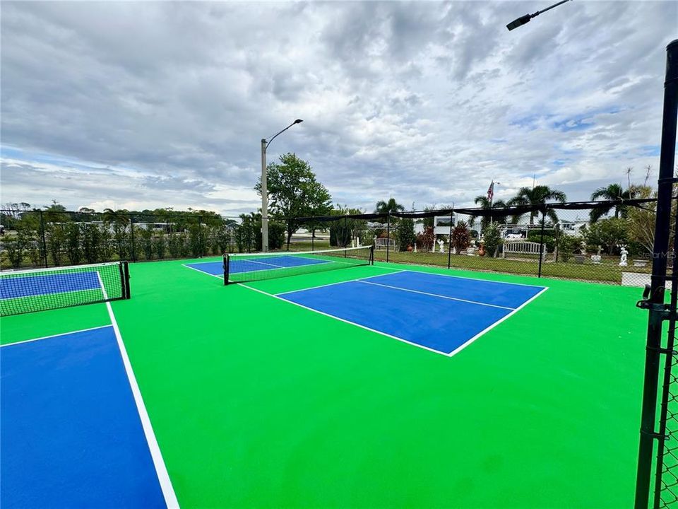 待售: $174,900 (2 贝兹, 2 浴室, 600 平方英尺)