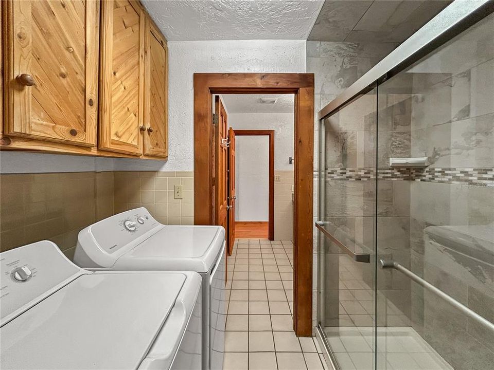 Active With Contract: $525,000 (2 beds, 2 baths, 1500 Square Feet)