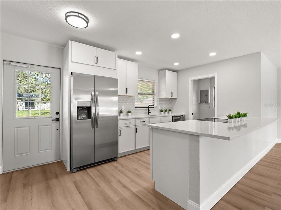 For Sale: $309,000 (3 beds, 1 baths, 1225 Square Feet)