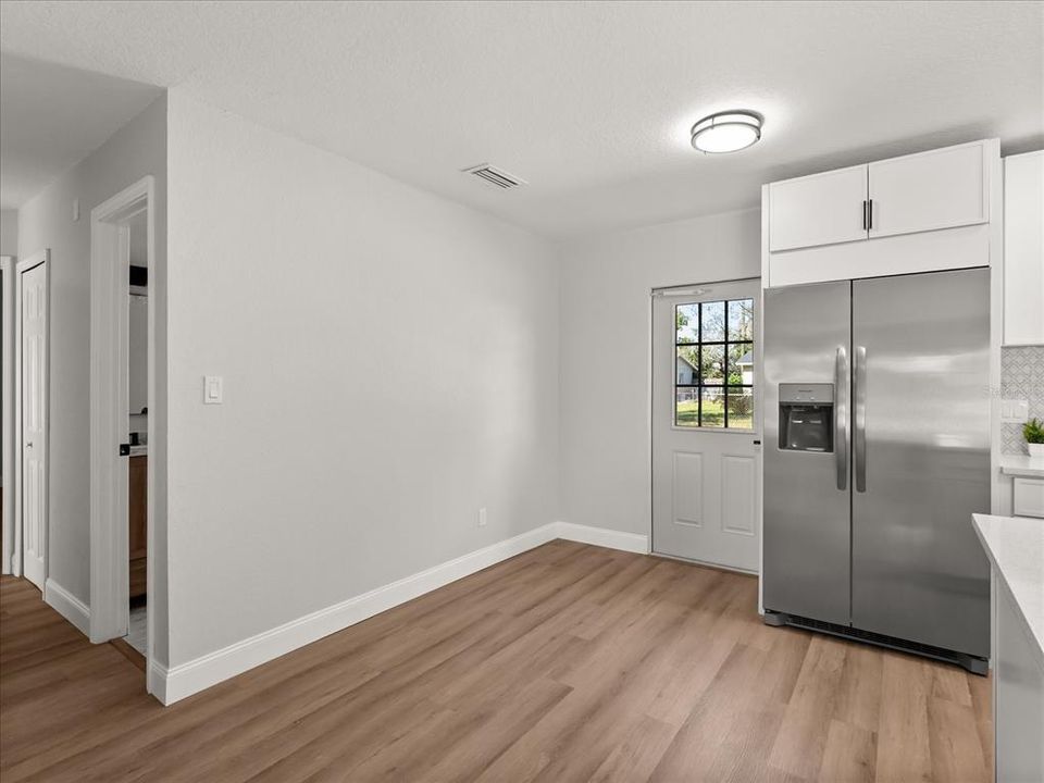 For Sale: $309,000 (3 beds, 1 baths, 1225 Square Feet)