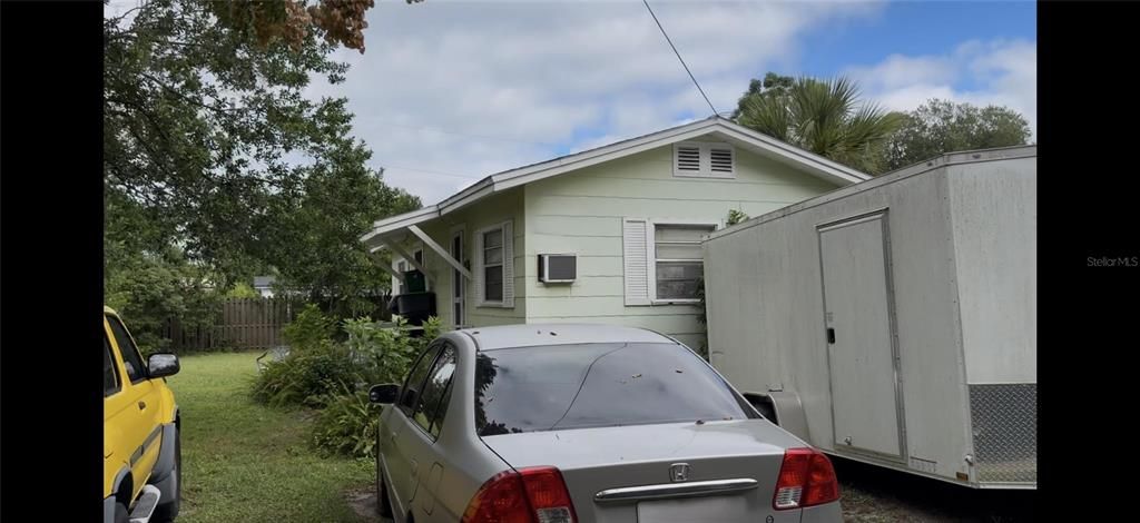 Active With Contract: $300,000 (4 beds, 0 baths, 1248 Square Feet)