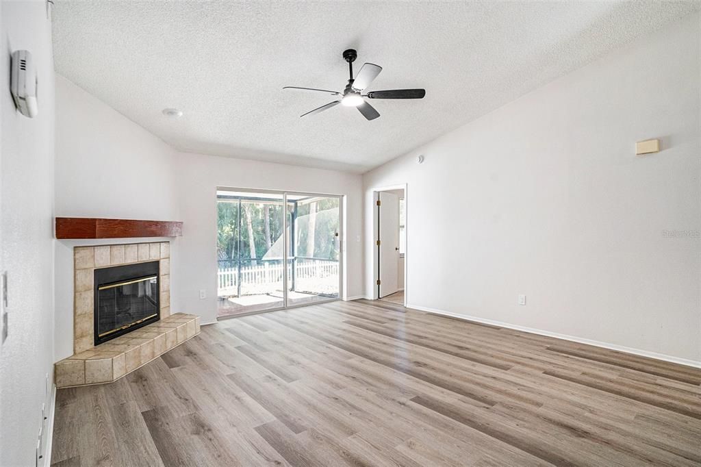 For Sale: $409,000 (3 beds, 2 baths, 1311 Square Feet)