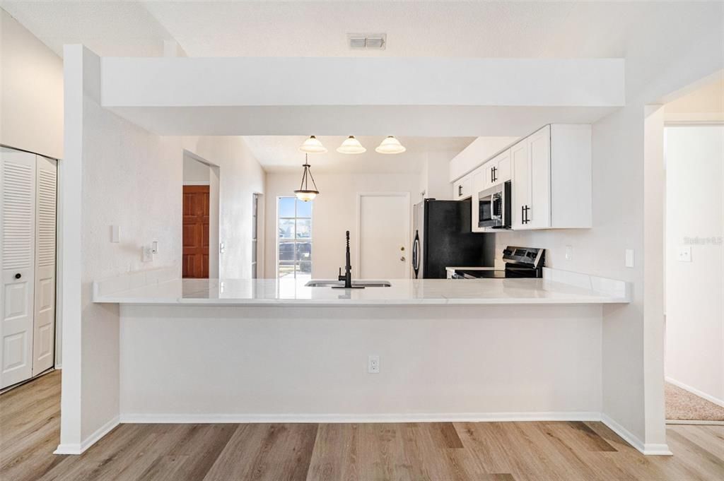 For Sale: $409,000 (3 beds, 2 baths, 1311 Square Feet)