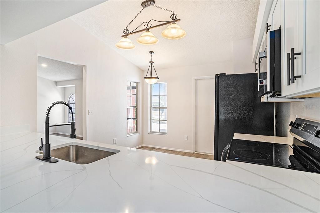 For Sale: $409,000 (3 beds, 2 baths, 1311 Square Feet)