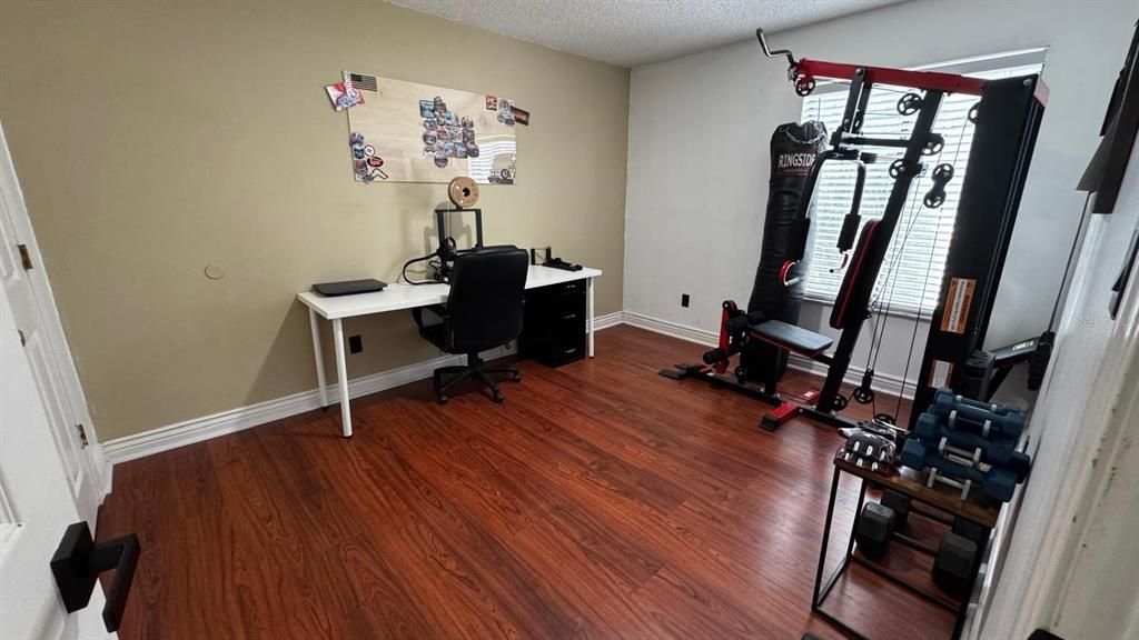 出租: $2,400 (3 贝兹, 2 浴室, 1299 平方英尺)