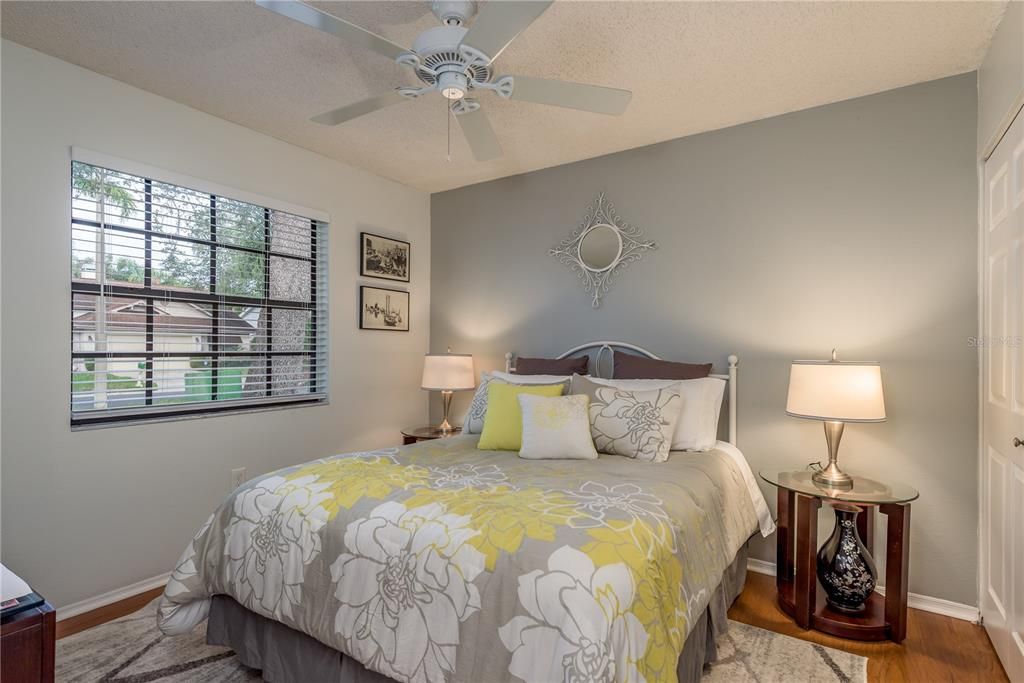 合同活跃: $499,000 (3 贝兹, 2 浴室, 1631 平方英尺)