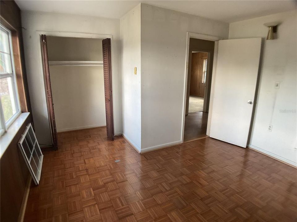 For Sale: $259,000 (4 beds, 2 baths, 1741 Square Feet)