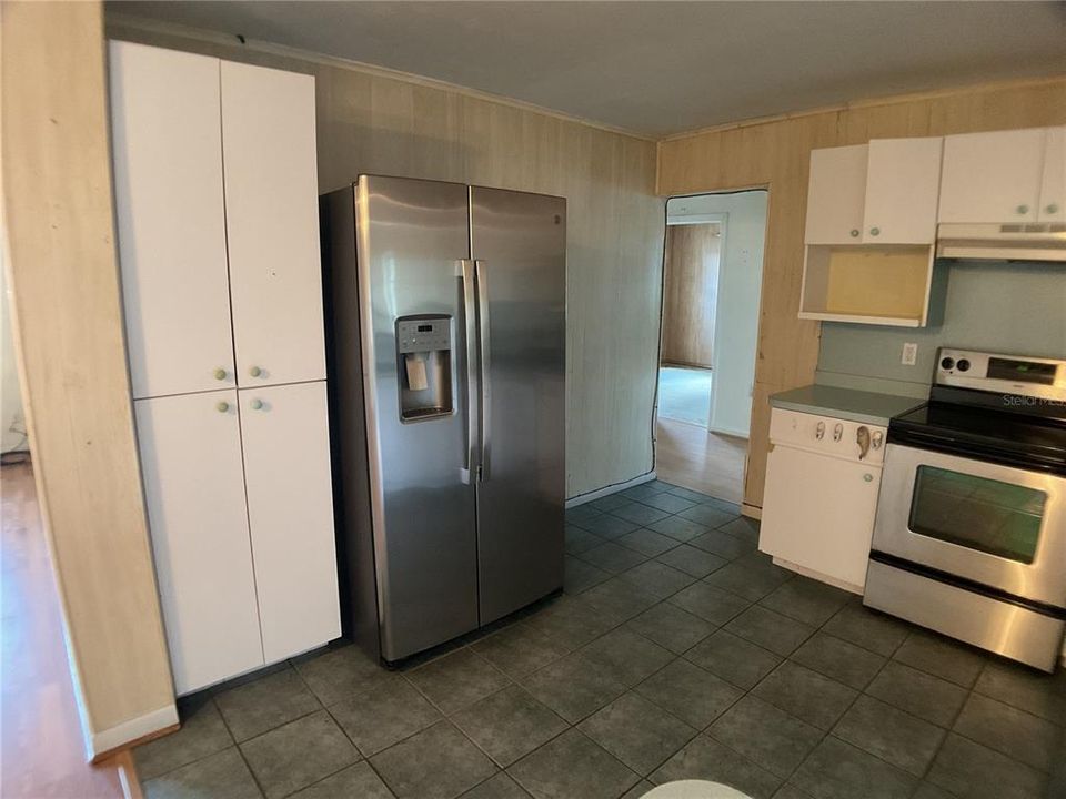 For Sale: $259,000 (4 beds, 2 baths, 1741 Square Feet)