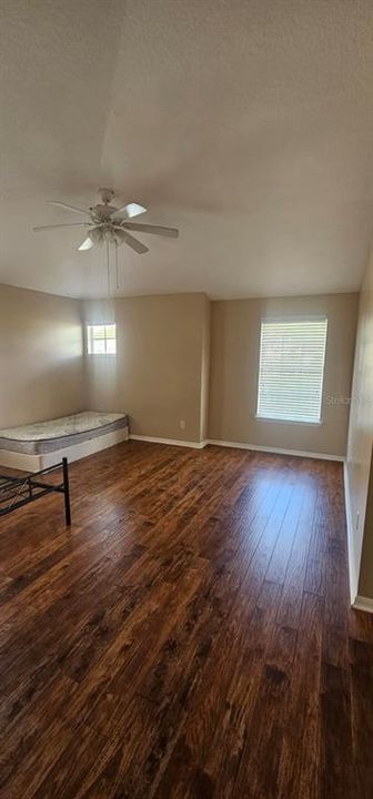 For Rent: $2,100 (3 beds, 2 baths, 1686 Square Feet)