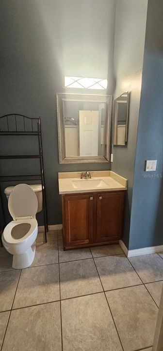 For Rent: $2,100 (3 beds, 2 baths, 1686 Square Feet)