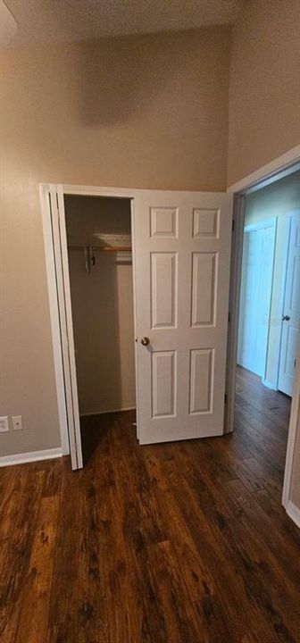 For Rent: $2,100 (3 beds, 2 baths, 1686 Square Feet)