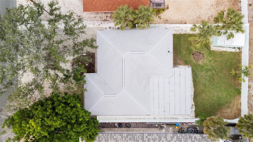 For Sale: $750,000 (4 beds, 3 baths, 1729 Square Feet)