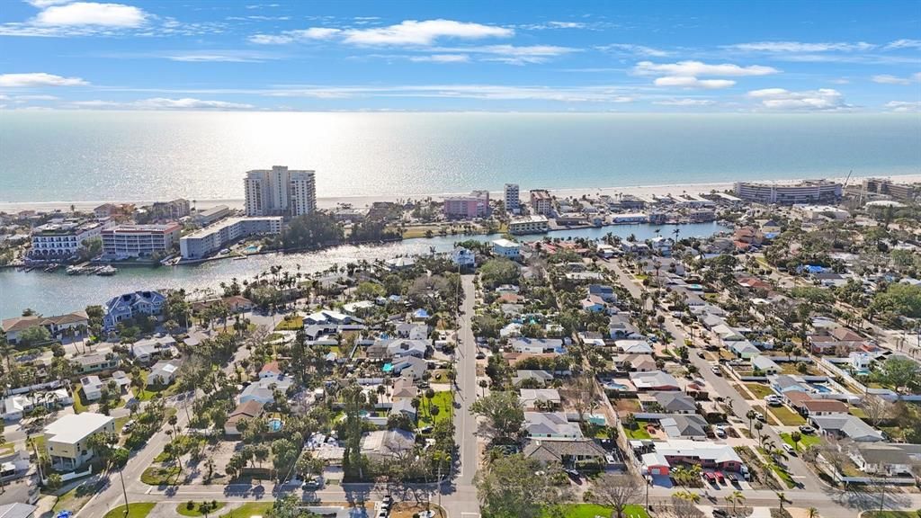 For Sale: $750,000 (4 beds, 3 baths, 1729 Square Feet)