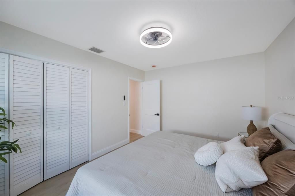 For Sale: $750,000 (4 beds, 3 baths, 1729 Square Feet)