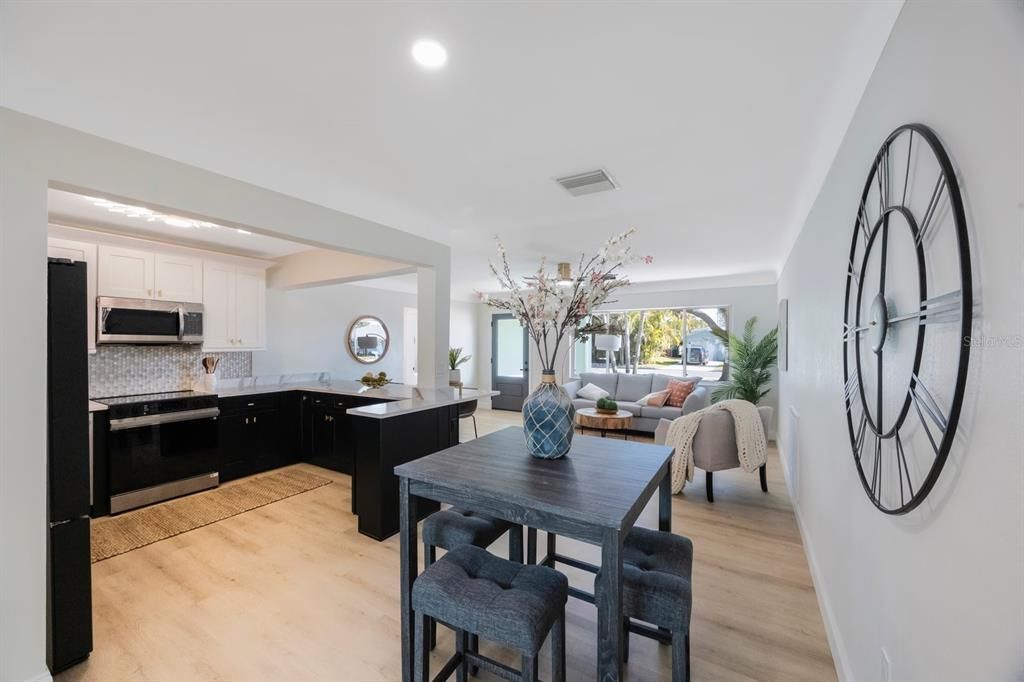 For Sale: $750,000 (4 beds, 3 baths, 1729 Square Feet)