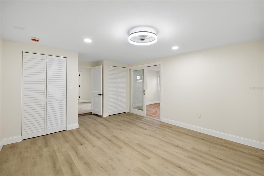 For Sale: $750,000 (4 beds, 3 baths, 1729 Square Feet)