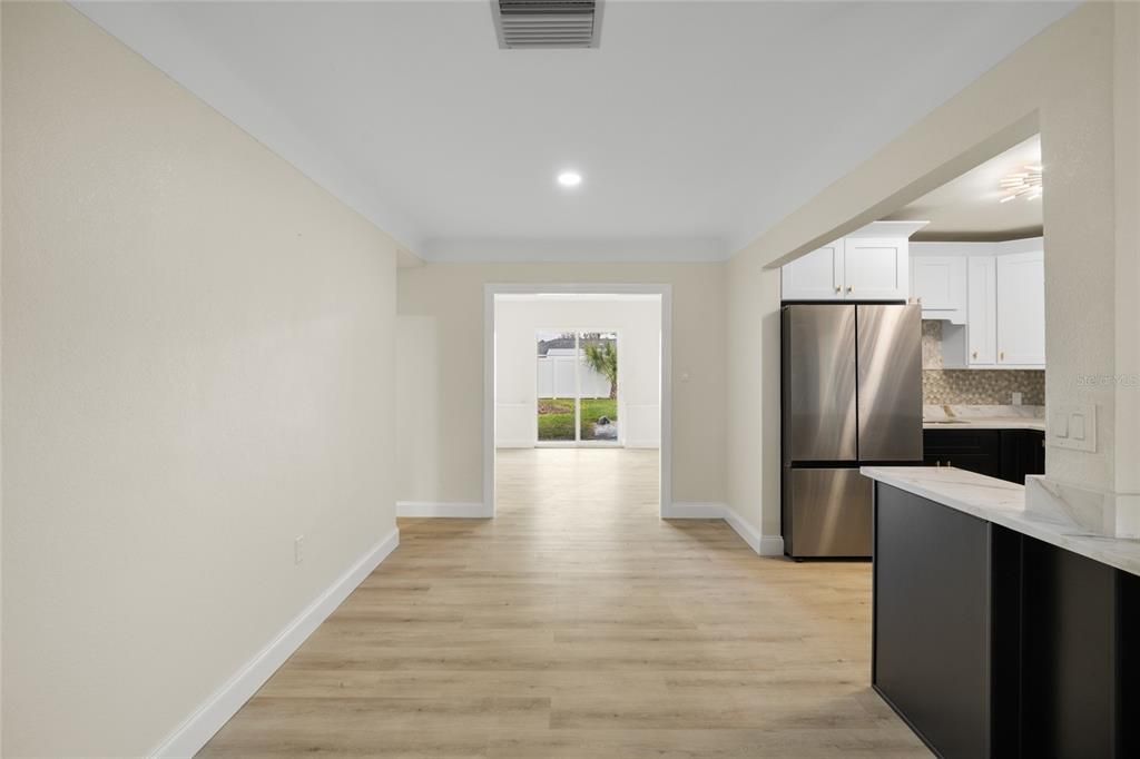 For Sale: $750,000 (4 beds, 3 baths, 1729 Square Feet)