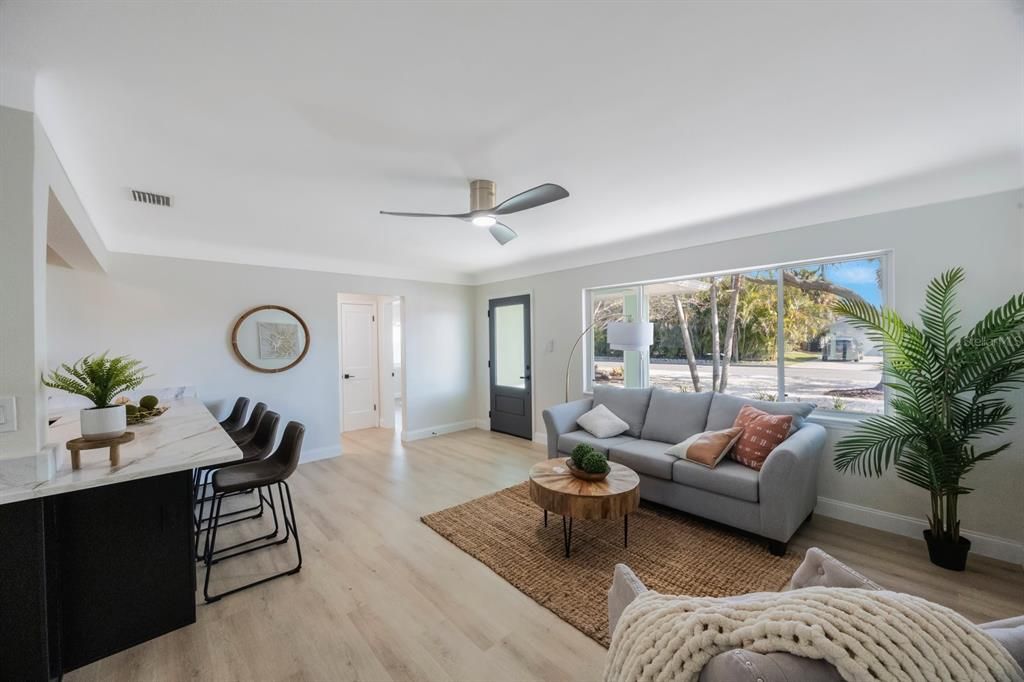 For Sale: $750,000 (4 beds, 3 baths, 1729 Square Feet)