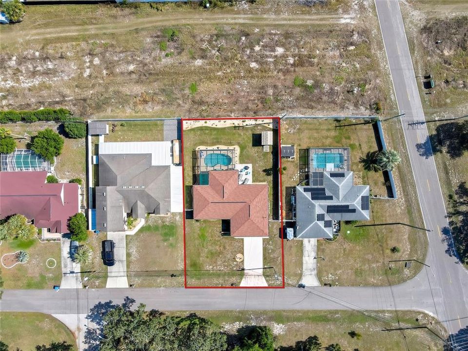 合同活跃: $299,500 (2 贝兹, 2 浴室, 1464 平方英尺)