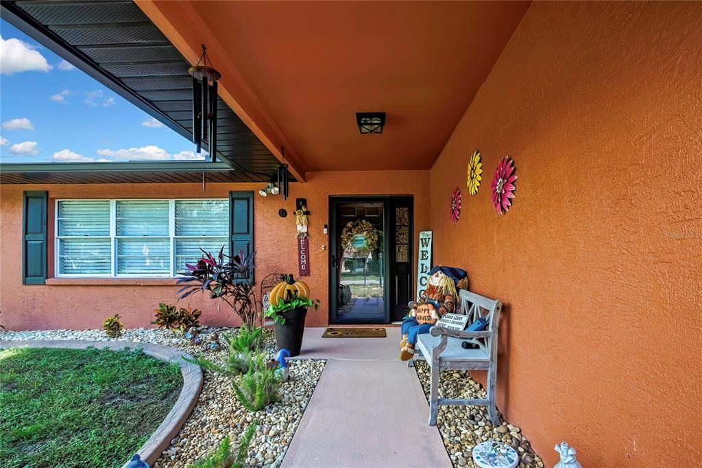 合同活跃: $299,500 (2 贝兹, 2 浴室, 1464 平方英尺)