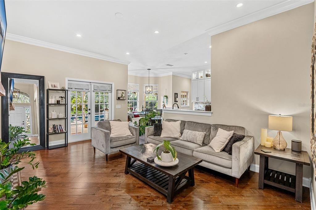 For Sale: $675,000 (4 beds, 2 baths, 2239 Square Feet)