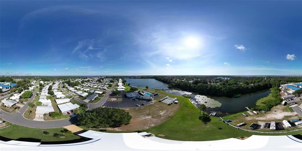 合同活跃: $160,000 (2 贝兹, 2 浴室, 1000 平方英尺)